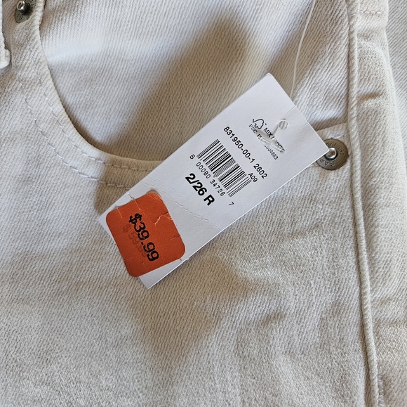 White Jeans - Picture 6 of 6